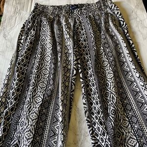 American Eagle joggers